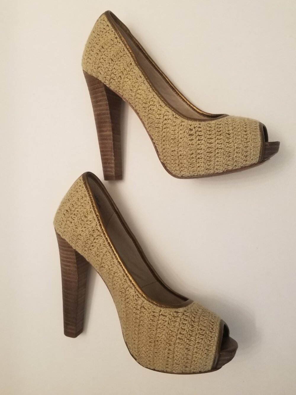 House of Harlow 1960 Paulina Natural Bronze Beige Crochet Heels sz 37